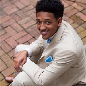 Meet your Posher, Kaleb